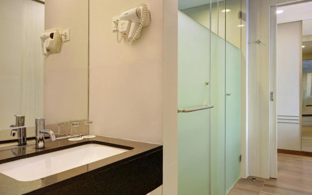 ibis Styles Makassar Sam Ratulangi