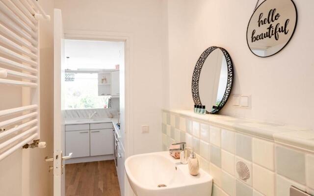 Amsterdam Beach Apartment 1, Private Garden