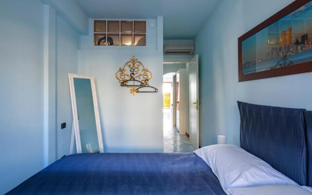 Beach-front boutique apartment Lido 113