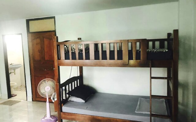 Thonglo 7 Hostels