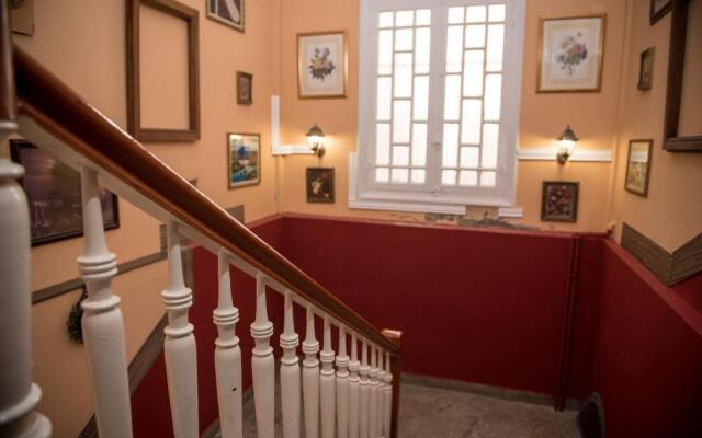 1920s Rooms
