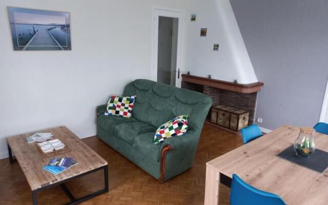 Appartement dans Villa