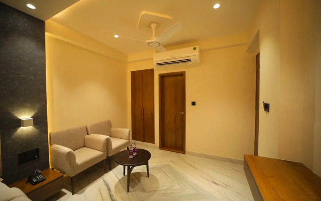 The Sky Imperial Hotel Sugam