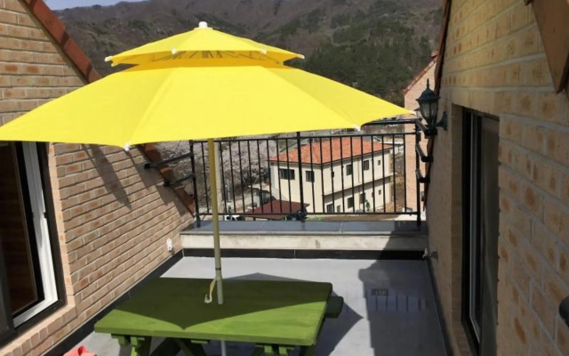 Wanju Madangi Sumokwon Pension