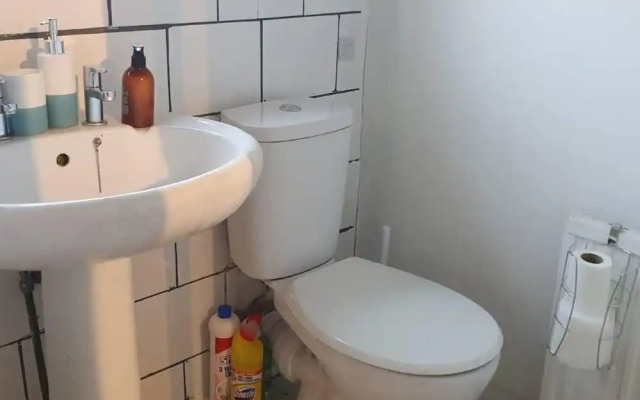 Lovely Contractor/family House London