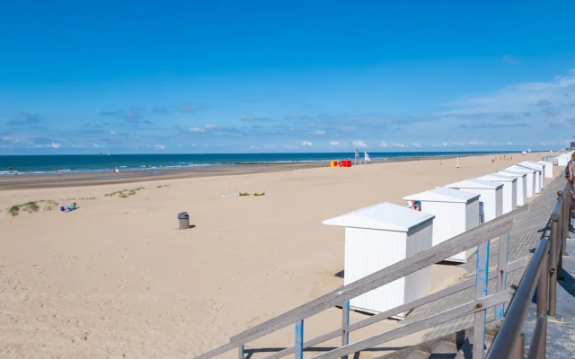 Spacious Apartment With Terrace