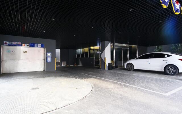 Busan Oncheonjang Hotel France