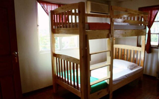 Puily's Guesthouse Chiang Mai