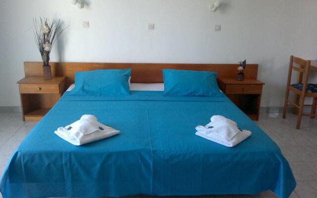 Pyrgos Hotel Apartments