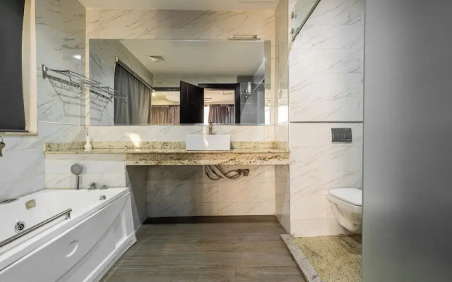 George Residence TLC