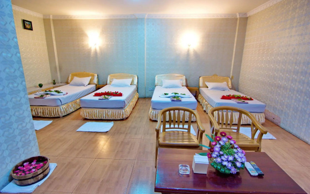 Hotel Mandalay