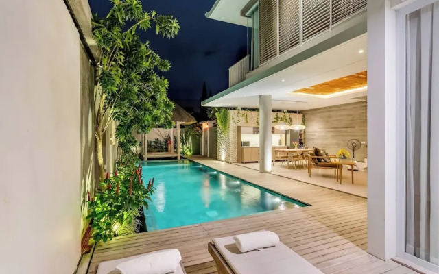 Swan Villas in Seminyak