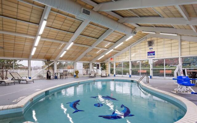 Best Western Carlton Suites