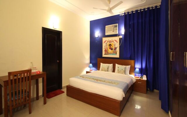 OYO Flagship Noida Expressway Boulevard