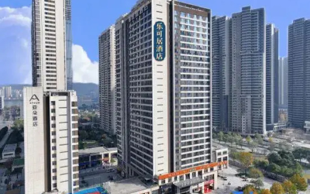 Look Home Hotel