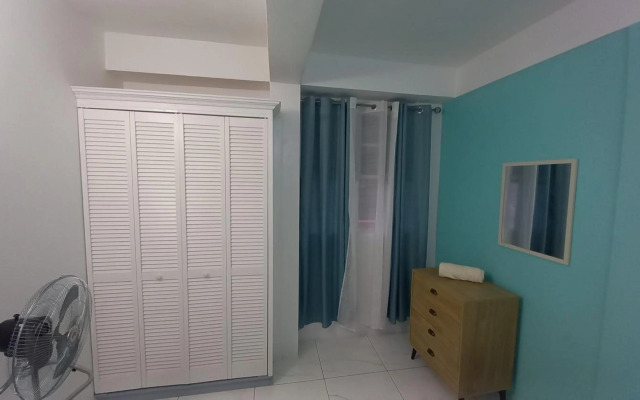 Cozy vacation retreat with free parking