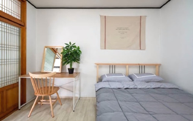 Domini's Local Style House