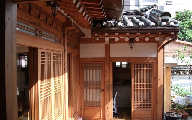 Hyosunjae Hanok Guesthouse