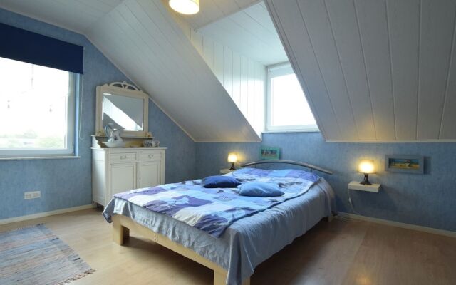 Luxurious Villa in Wibrin Ardennes with Pool