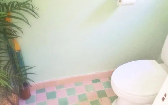 Claremont Court House