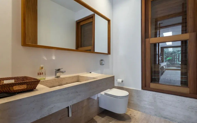 House With Private Beach in Porto Bello Mangaratiba