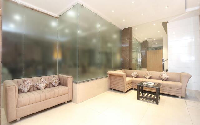OYO 11680 Hotel Grand Star