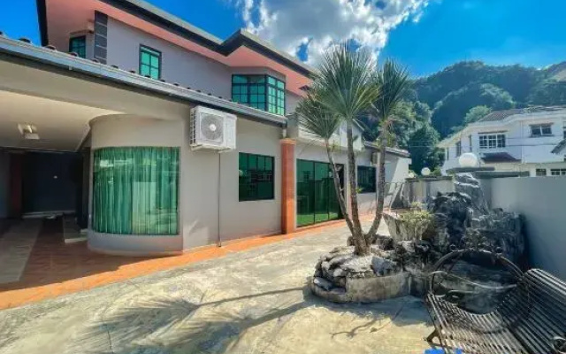 Taman Saikat IPOH Happy Suites by Verve(12 pax)