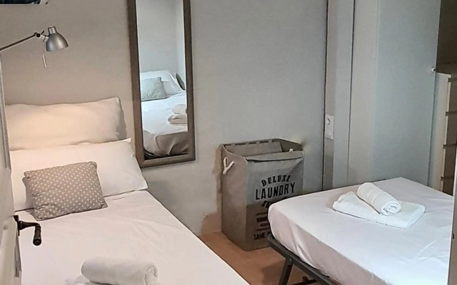 Opening Doors Vilassar. Family house Beach & Relax