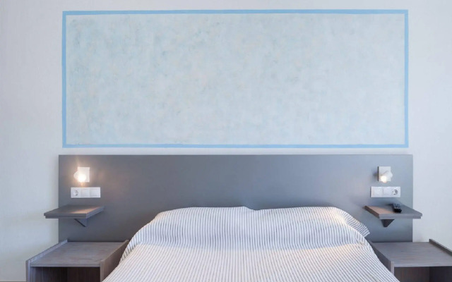 Aparthotel Puerto Cala Vadella