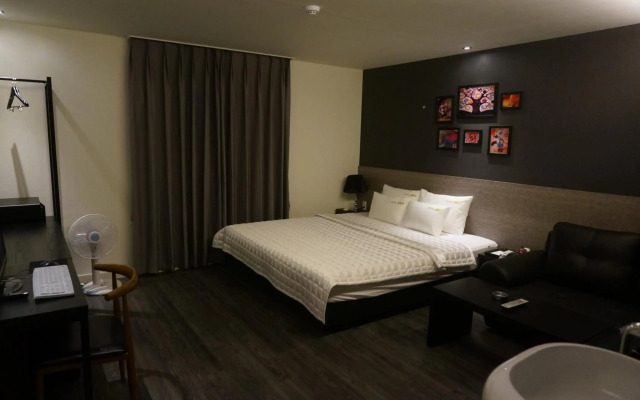 Hotel MU