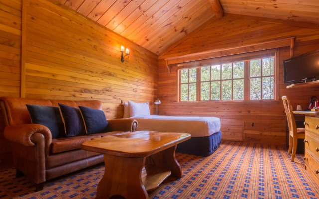 Powderhorn Chateau
