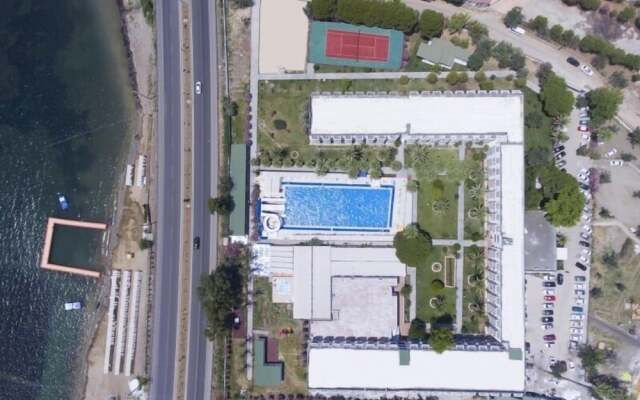 Bonjo Club Resort