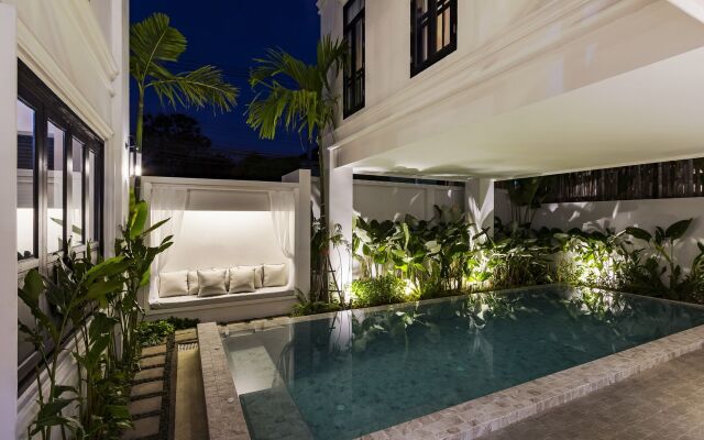 Cheeva Dee Hotel