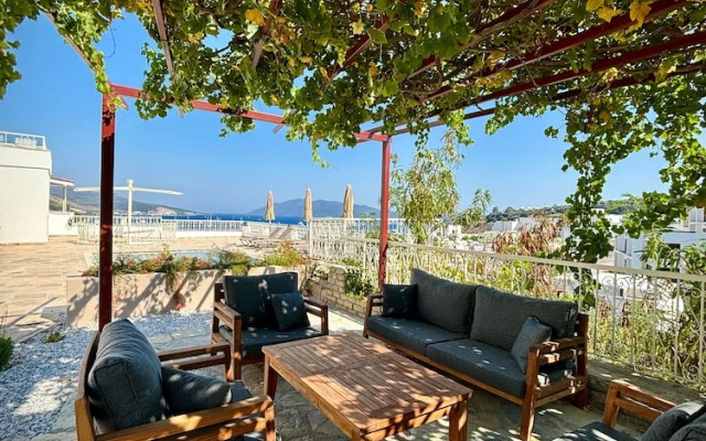 Casa Caria Suites