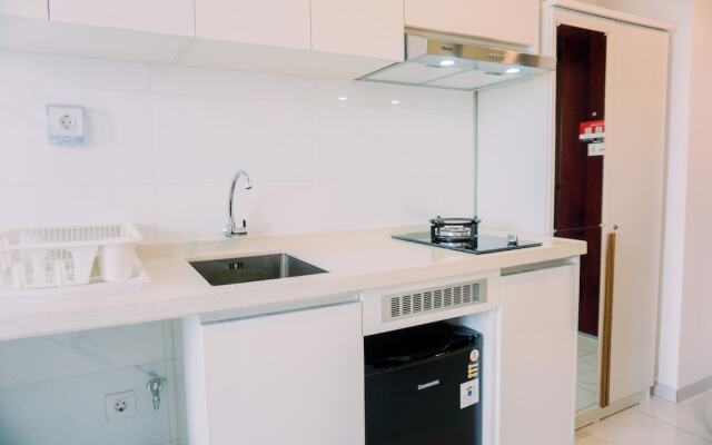 Warm And Simply Studio Room Sky House Alam Sutera Apartment