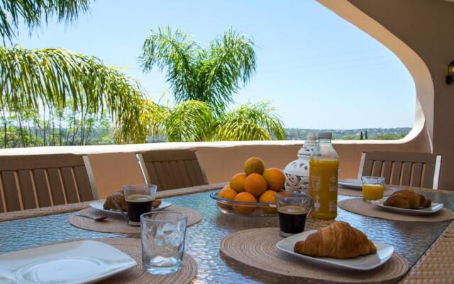 Villa Bliss 450 m2 Luxury Oasis with Saltwater Pool