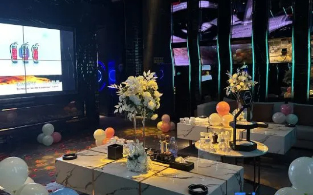Wenjuke Jun Du Hotel (Bubugao Plaza)