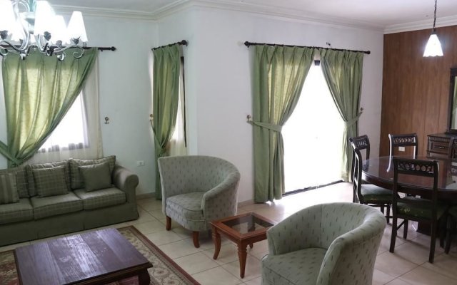 Dynasty Suite Hotel