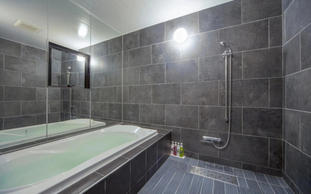 Hotel Noah Resort Sakuranomiya - Adults Only