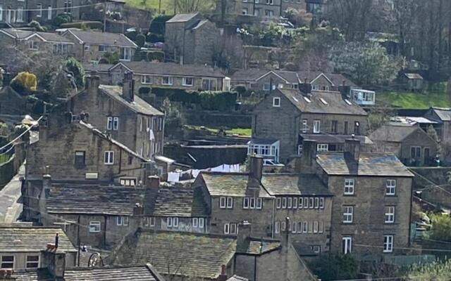 No.18 Holmfirth