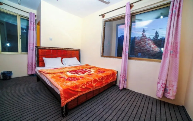 Yak Sarai Hotel