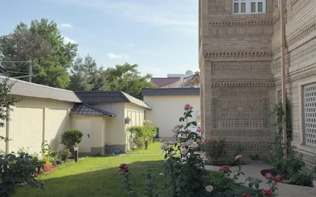 Ikat Villa