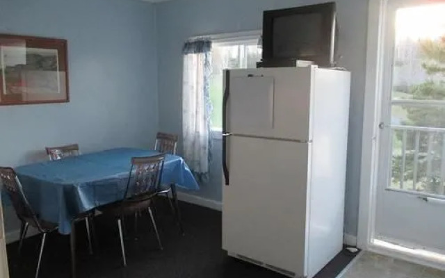 Makiebares Waterfront Accommodations