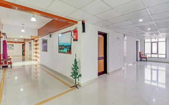 Triden Kashmir Resort By OYO Rooms