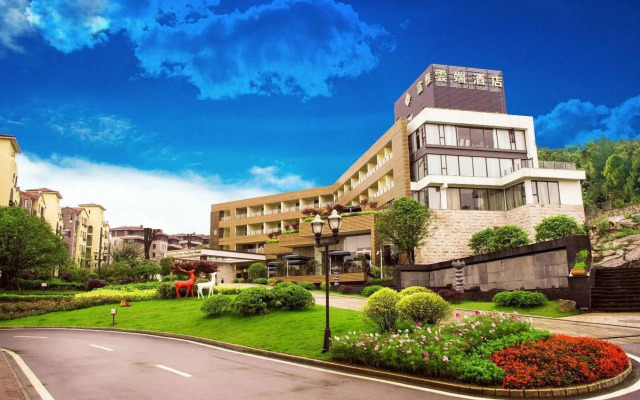 Yunjing Holiday Hotel