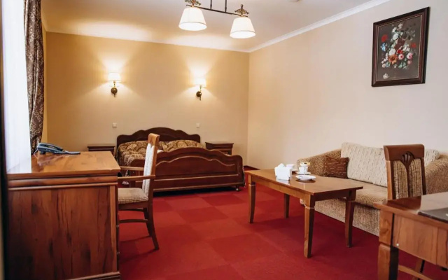 Sherwood Hotel
