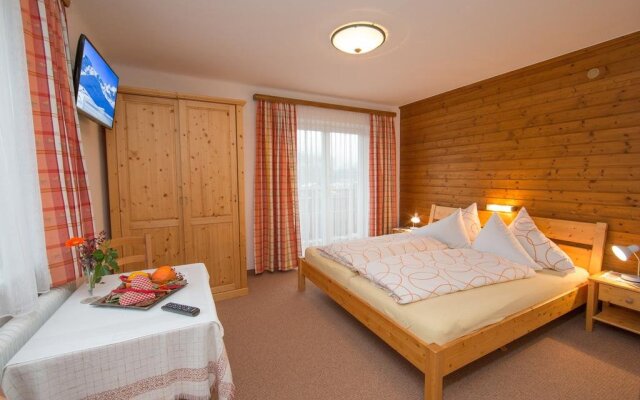 Hölzl Bed & Breakfast