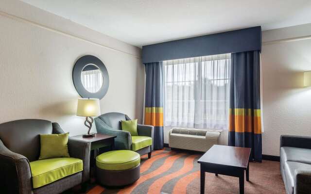 La Quinta Inn & Suites by Wyndham Prattville