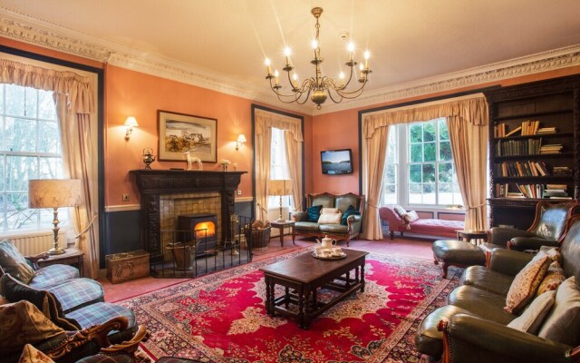 Pitcalzean House