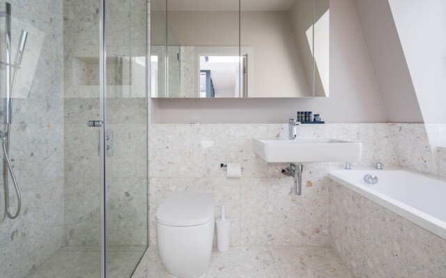 Hausd - Oxford Street